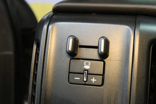 2016 GMC Sierra 1500 DBL CAB 4WD 143.5