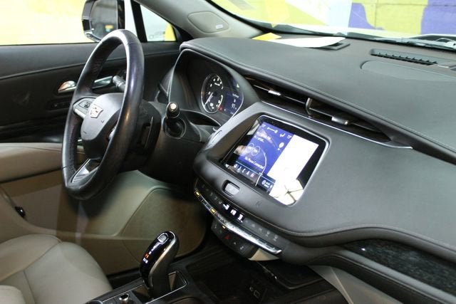 2021 Cadillac XT4 Premium Luxury