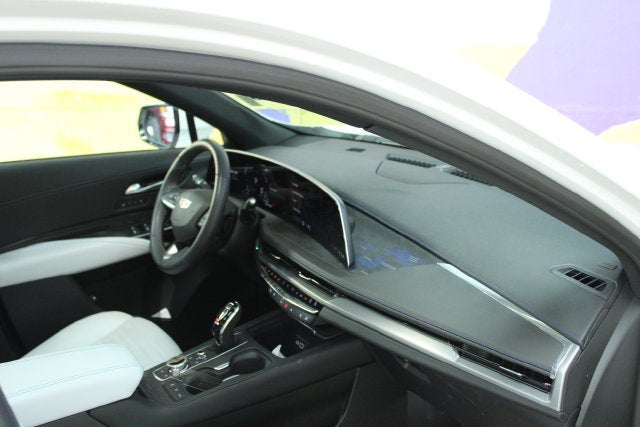 2024 Cadillac XT4 Sport