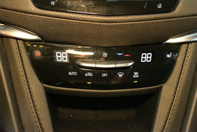2024 Cadillac XT5 Luxury