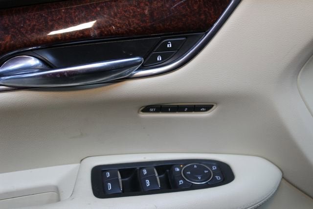 2017 Cadillac XT5 Luxury FWD
