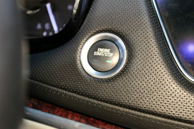 2017 Cadillac XT5 Luxury FWD