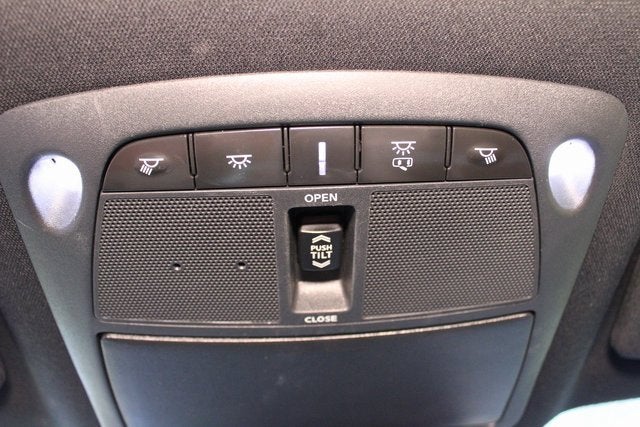 2020 Nissan Maxima SR