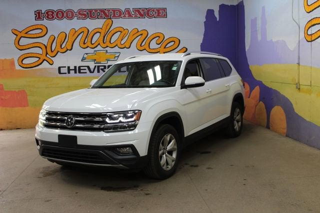 Used 2018 Volkswagen Atlas SE w/Tech with VIN 1V2DR2CA4JC505612 for sale in Grand Ledge, MI
