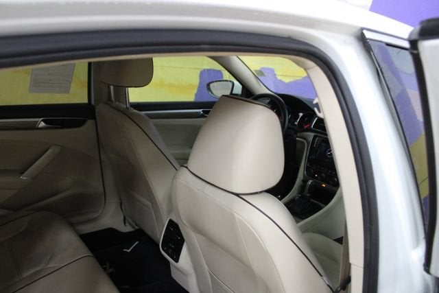 2018 Volkswagen Passat 2.0T SE
