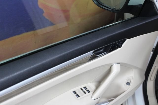 2018 Volkswagen Passat 2.0T SE