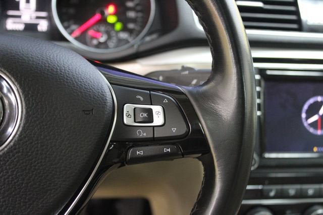 2018 Volkswagen Passat 2.0T SE
