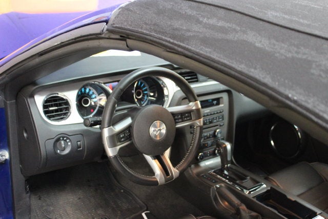 2013 Ford Mustang V6