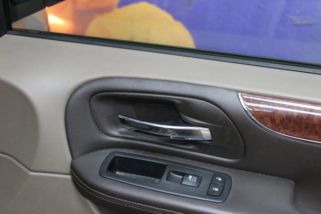 2011 Chrysler Town & Country Touring