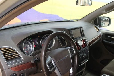 2011 Chrysler Town & Country Touring