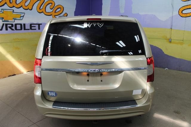 2011 Chrysler Town & Country Touring