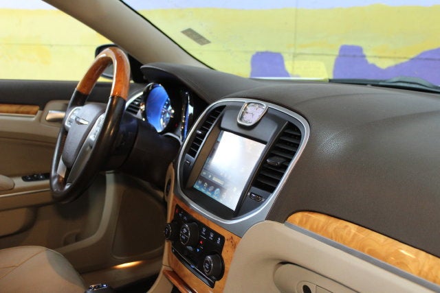 2012 Chrysler 300 Limited