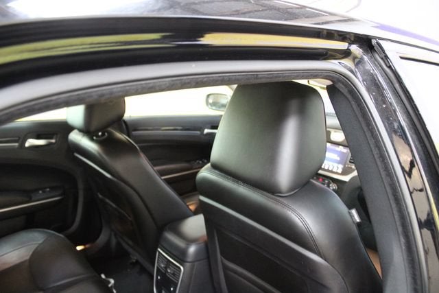 2023 Chrysler 300 Touring L