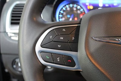 2023 Chrysler 300 Touring L