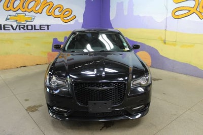 2023 Chrysler 300 Touring L