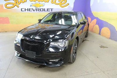 2023 Chrysler 300 Touring L