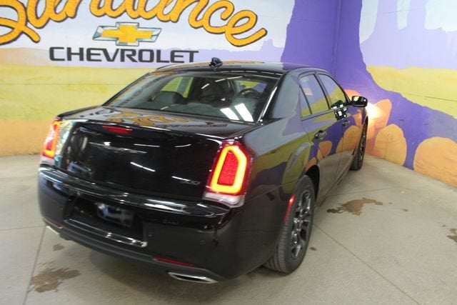 2023 Chrysler 300 Touring L