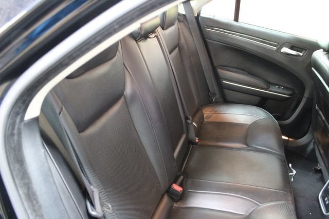 2023 Chrysler 300 Touring L