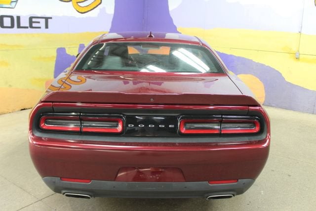 2017 Dodge Challenger SXT Plus