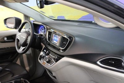 2020 Chrysler Voyager LXI