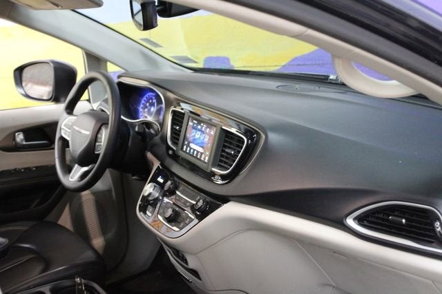 2020 Chrysler Voyager LXI