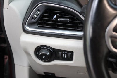 2017 Chrysler Pacifica Touring-L Plus