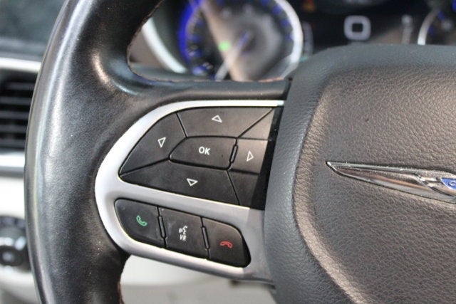 2017 Chrysler Pacifica Touring-L Plus