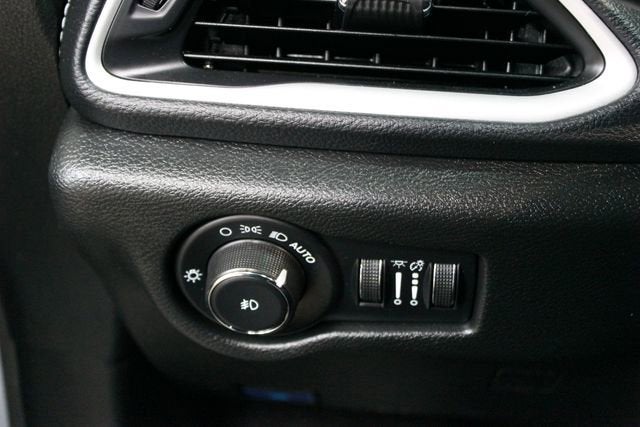 2023 Chrysler Pacifica Touring