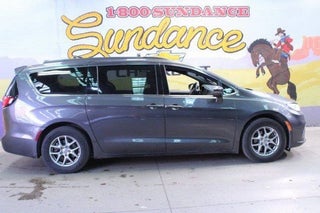 2022 Chrysler Pacifica Touring