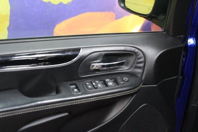 2019 Dodge Grand Caravan SE Plus
