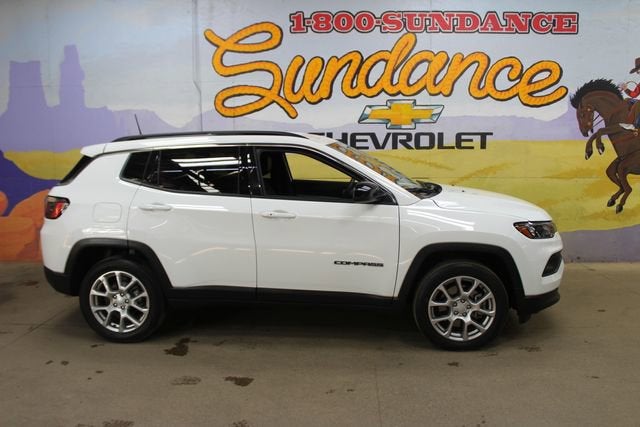 2023 Jeep Compass Latitude Lux 4X4's photo