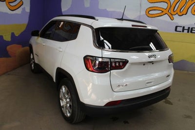 2023 Jeep Compass Latitude Lux FWD