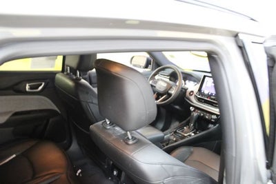 2023 Jeep Compass Latitude Lux FWD