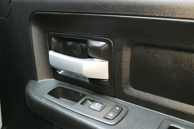 2019 RAM 2500 Tradesman Crew Cab 4x4 6'4" Box