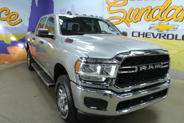 2022 RAM 2500 Tradesman Crew Cab 4x4 6'4" Box