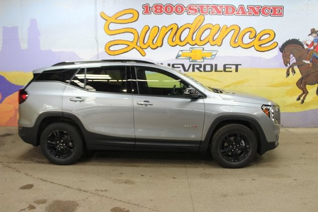 2023 GMC Terrain AT4