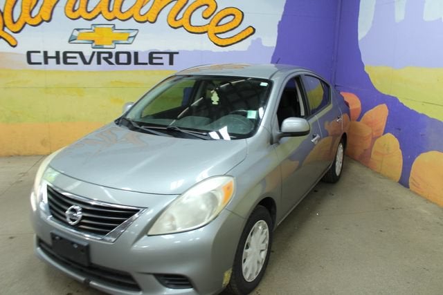 2014 Nissan Versa 1.6 SV