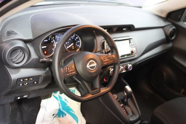 2024 Nissan Kicks S Xtronic CVT