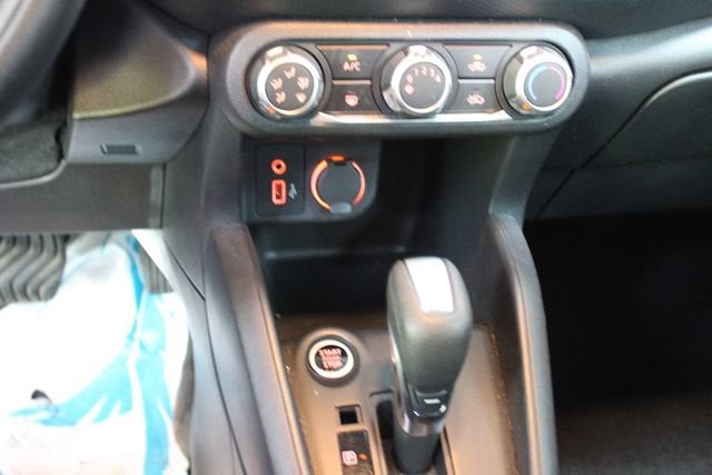 2024 Nissan Kicks S Xtronic CVT