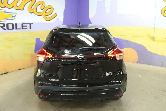 2024 Nissan Kicks S Xtronic CVT