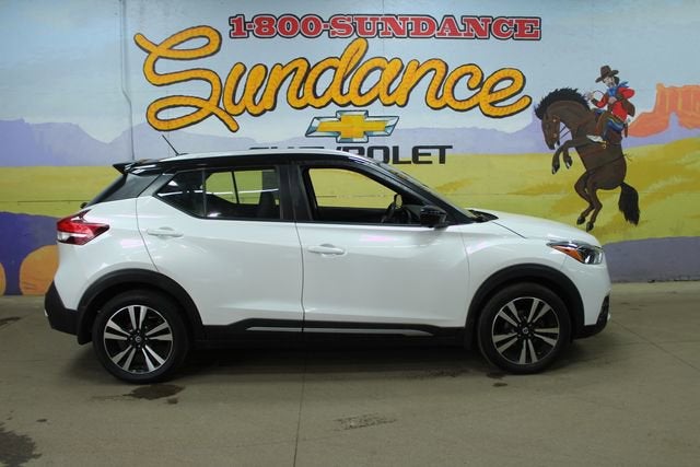 2020 Nissan Kicks SR