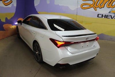 2019 Toyota Avalon XLE