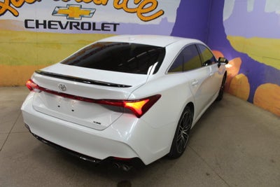 2019 Toyota Avalon XLE