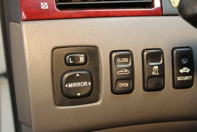 2005 Toyota Camry Solara SE