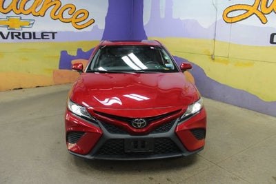2020 Toyota Camry SE