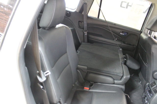 2022 Honda Pilot Touring 8-Passenger