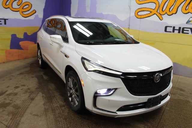 2023 Buick Enclave Essence
