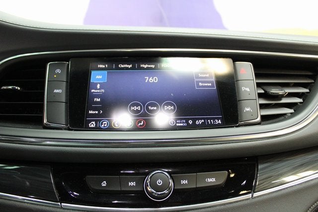 2022 Buick Enclave Essence