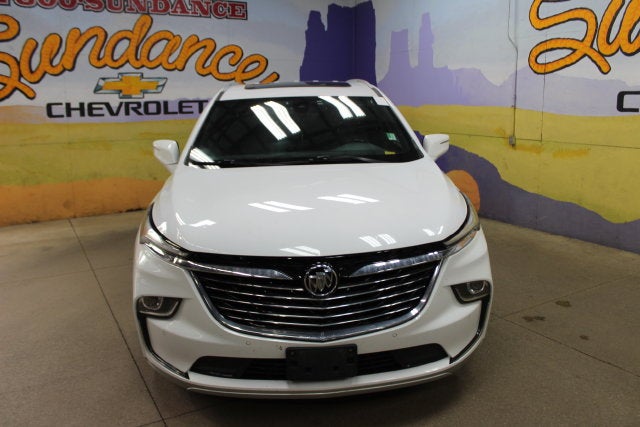2022 Buick Enclave Essence 2