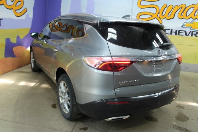 2023 Buick Enclave Essence